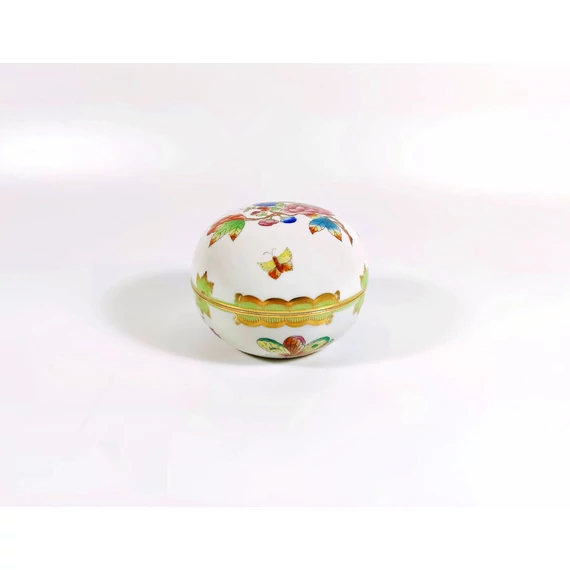 HEREND, QUEEN VICTORIA (VBO) BONBONNIERE 3.6", HANDPAINTED PORCELAIN ! (A016)