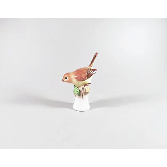 HEREND, BROWN SINGER BIRD ON A LOG, HANDPAINTED PORCELAIN FIGURINE ! (B016)