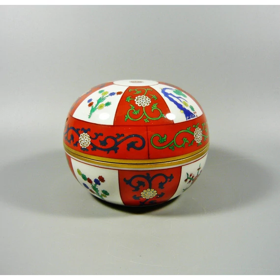 HEREND, RED DYNASTY, SIANG ROUGE, BONBONNIERE, HANDPAINTED PORCELAIN ! (B040)