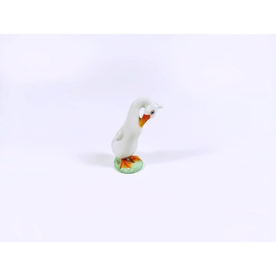 HEREND, WHITE PLUMAGE GOOSE BIRD, HANDPAINTED PORCELAIN FIGURINE (H117)