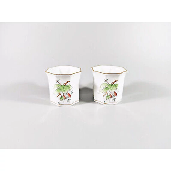 HEREND, PAIR OF ROSEHIP MOTIVE CACTUS PLANTERS, HANDPAINTED PORCELAIN ! (I097)