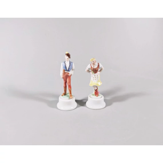 HEREND, FOLKLORE PAIR HUNGARY, MINIATURE HANDPAINTED PORCELAIN FIGURINES (J014)