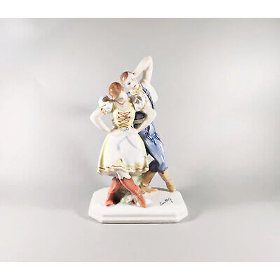 HEREND, DANCING PAIR FOLKLORE, ANTIQUE HANDPAINTED PORCELAIN FIGURINE ! (J085)